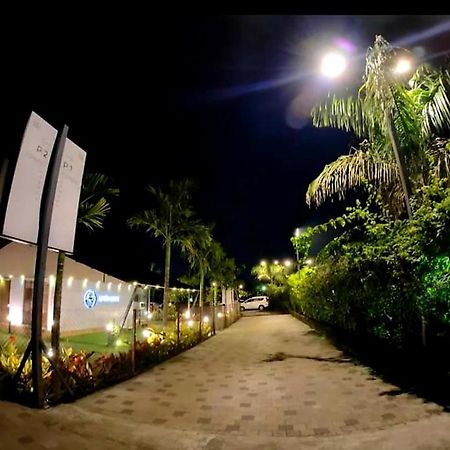 The Democracy Hotel & Resorts Nashik Ngoại thất bức ảnh