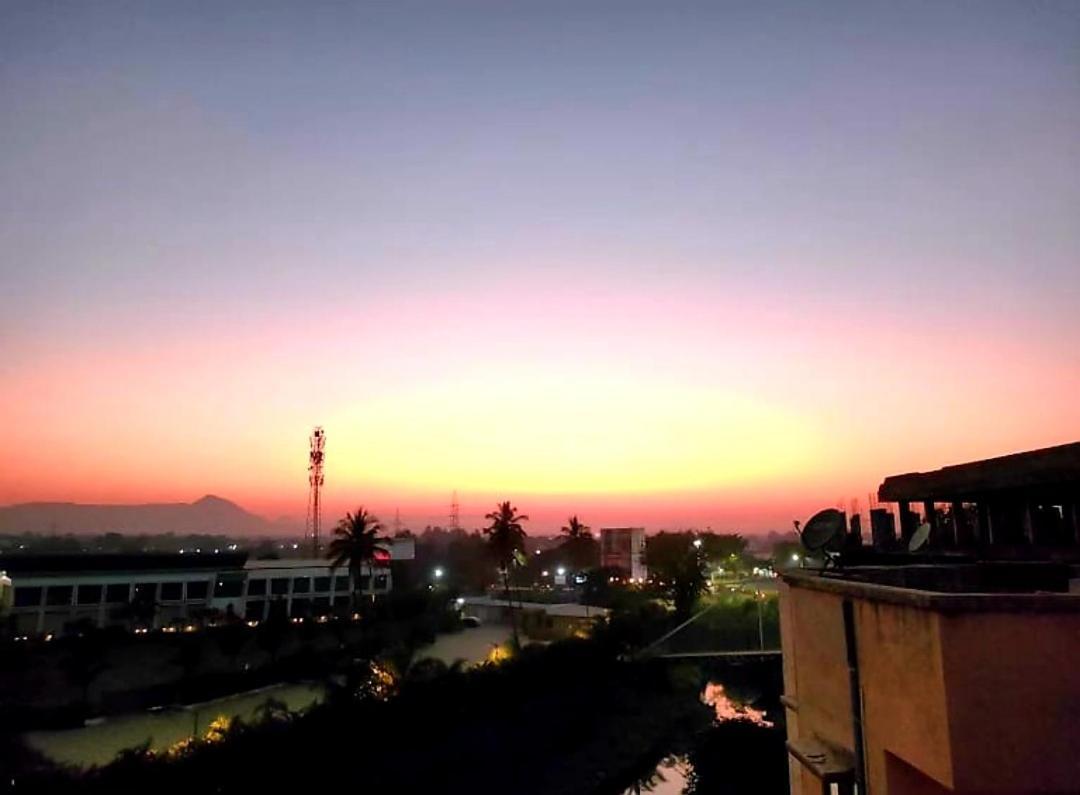 The Democracy Hotel & Resorts Nashik Ngoại thất bức ảnh