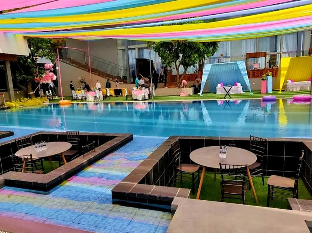 The Democracy Hotel & Resorts Nashik Ngoại thất bức ảnh
